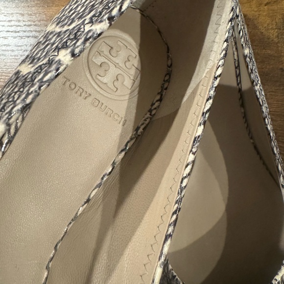 Tory Burch flats - Picture 2 of 3